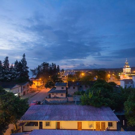 Puerta Sol Inn Мангларальто Экстерьер фото
